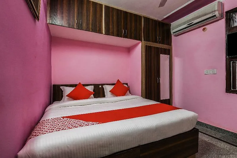 *** Hotel Oyo Flagship 16482 Aster Studio Stay Dillí Indie